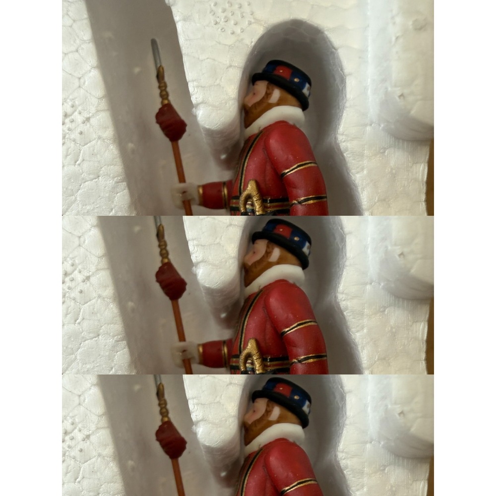 Dept 56 Heritage Village Yeomen of the Guard Set of 5 Porcelain Accessories - Picture 3 of 5